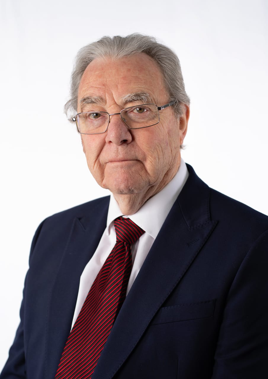 Andrew Bolton